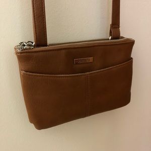 Roots crossbody bag